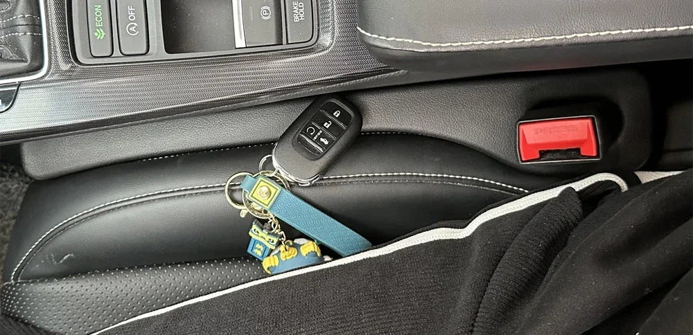 2PCS Car Seat Gap Filler – Stop Phones, Keys & Coins From Falling